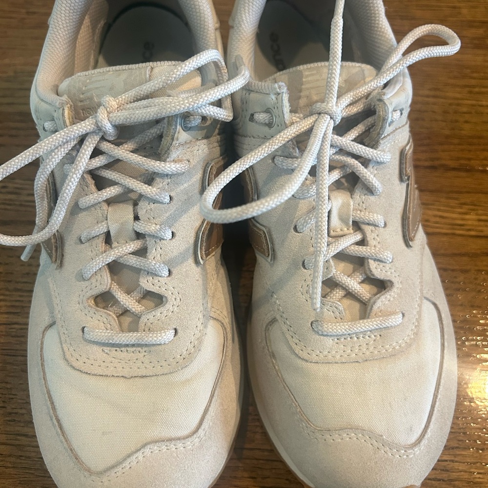 New Balance Cream Sneakers Suede Texture Minimalist Design